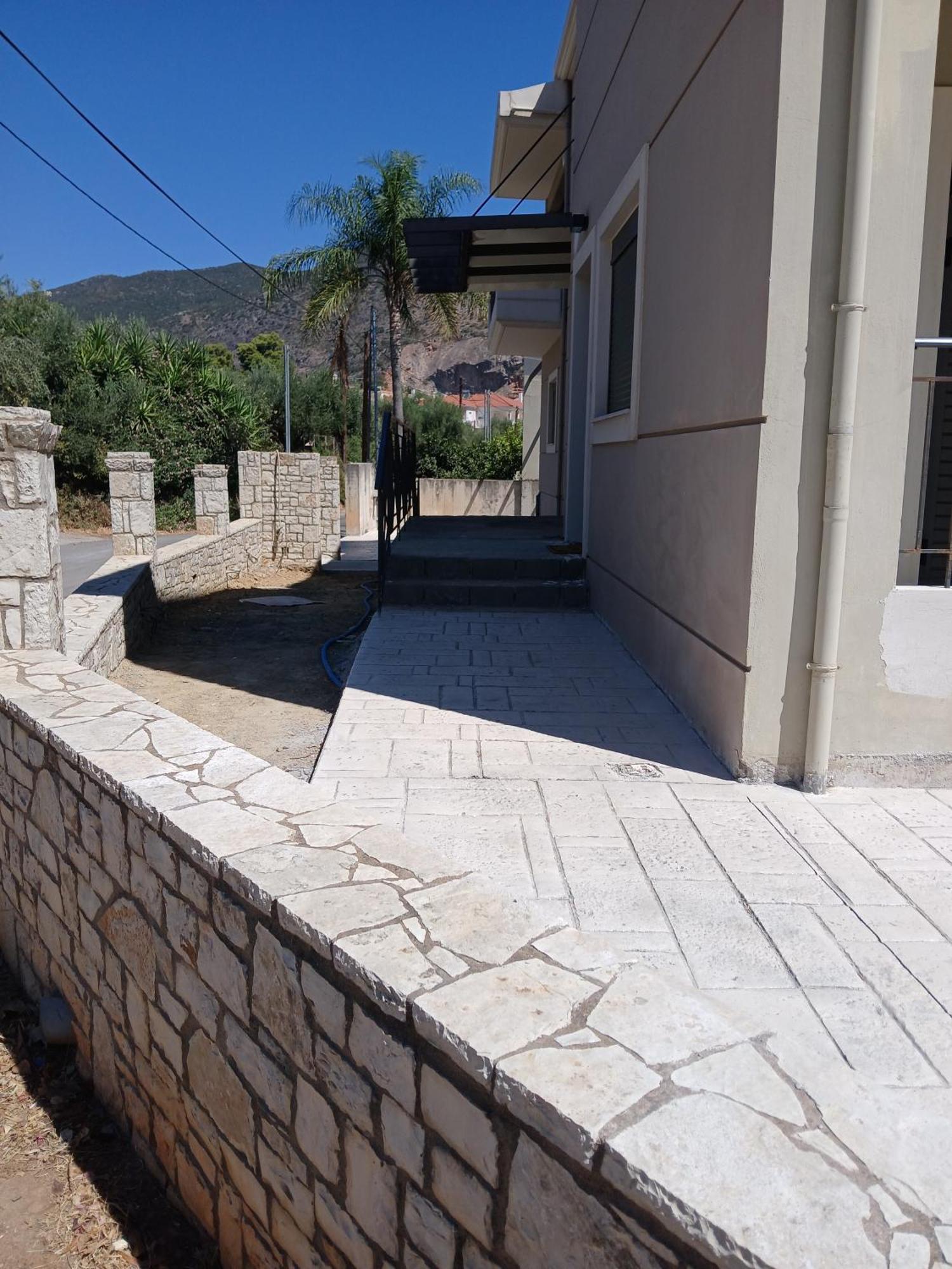 Simple, Calm And Luxurious Apartment Kalamata Exterior foto